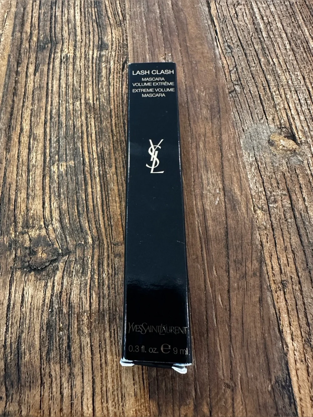 Yves Saint Laurent Lash Clash Volume Mascara - Black Packaging